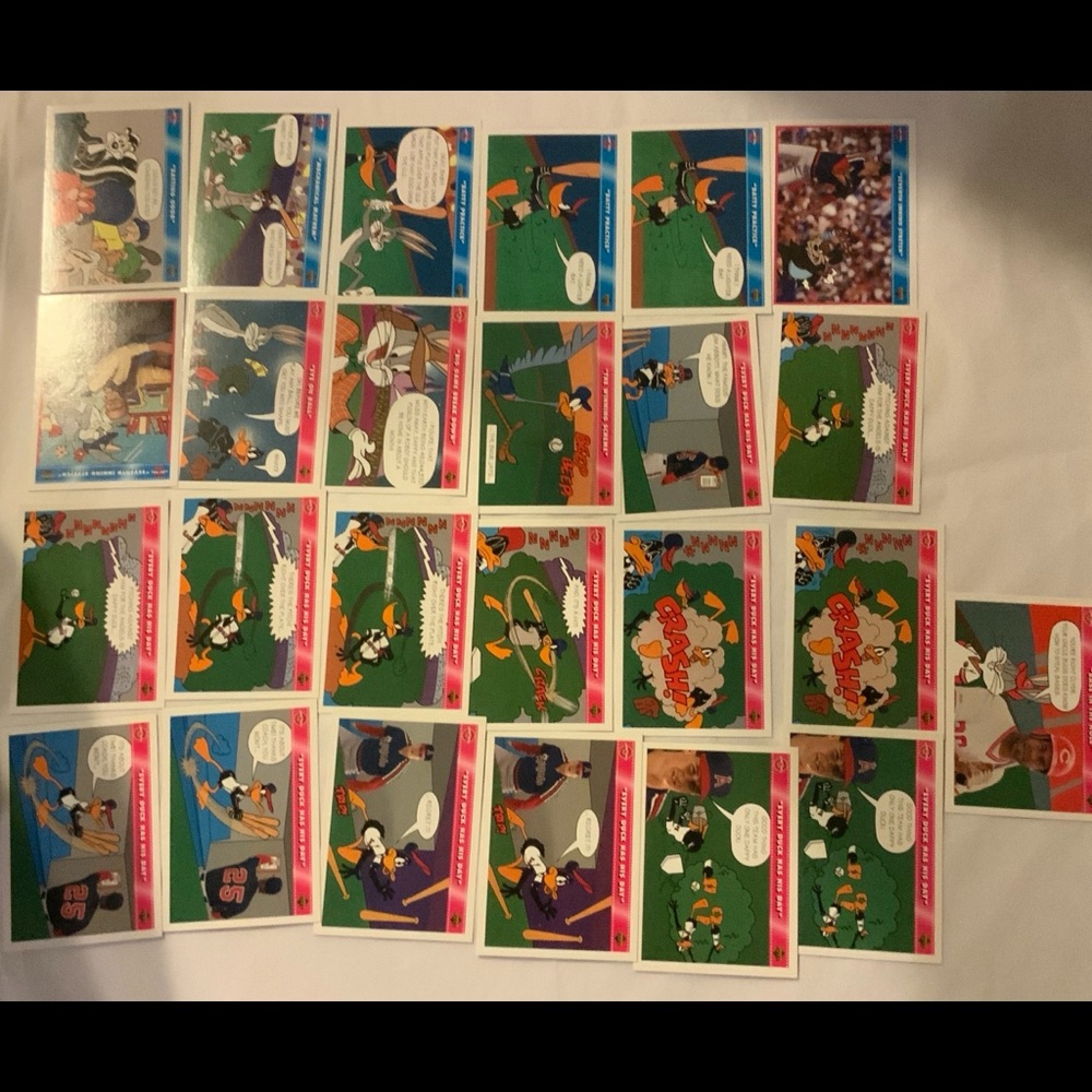 Bundle of Baseball Cards Lot 395
